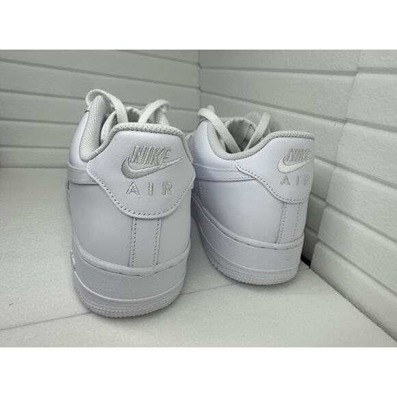 Nike Air Force 1 \'07 Triple White mens Size 8 CW2288-111 New Authentic main image 9